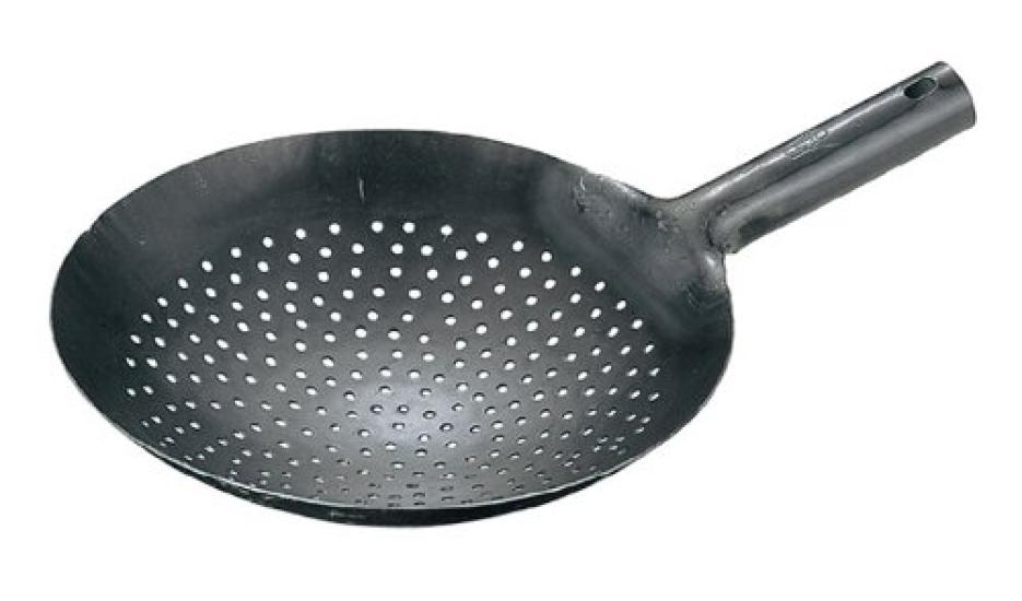 Yamada Iron Hammered Chinese Perforated 33cm Saucepan,