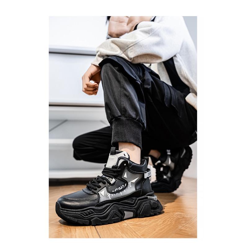 High-top Men's Youth Martin Boots, Sports Casual White Height-increasing Dad-style Versatile Trendy Shoes.