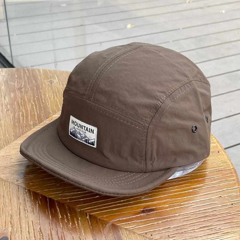 

Short Brim Quick-Dry Cap with Embroidered Mesh Design Vintage Style Unisex for Running Hiking Outdoor Casual Wear Breathable Adjustable коричневий