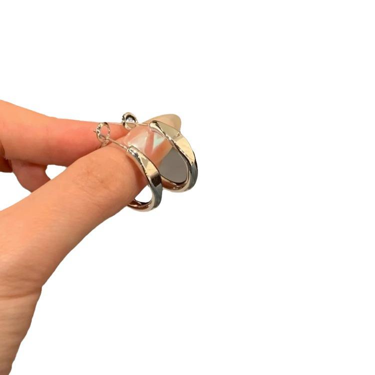 2024 Minimalist Ear Cuff Earrings: High-End Niche Design for Women