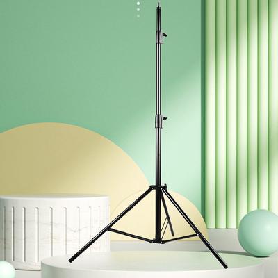 A Mobile Phone Tripod With a 1.6-Meter-High Retractable Floor Stand For Photography And Live Streaming