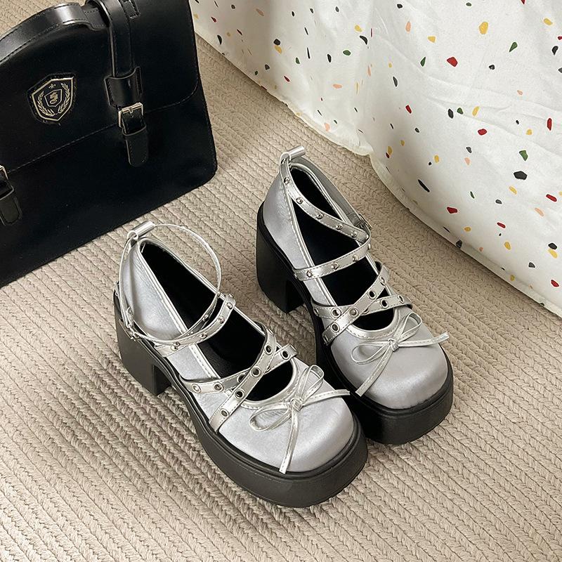 

Модные маленькие кожаные туфли ретро на толстом каблуке и платформе французские туфли Мэри Джейн женские новые весенне-летние туфли с неглубоким горлом и юбкой одинарные туфли 39 серебряный