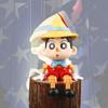 PVC-Material 15,5 cm Shin-chan Puppe Crayon Shin-chan Actionfigur Auto-Innenraum-Dekoration Modell