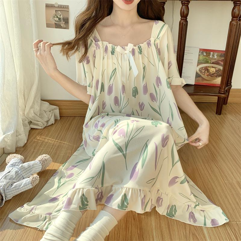 Women's Plus Size Ice Silk Nightdress - Summer Over-the-Knee, High-End, Loose Fit, Thin Section for Sizes Up To 300 Jin