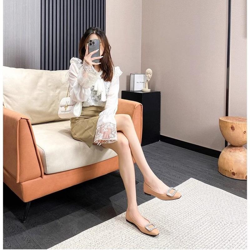 Square head shallow mouth single shoes women's spring flat bottom 2025 new rhinestone with skirt ladyshoes fashionable versatile French single shoes