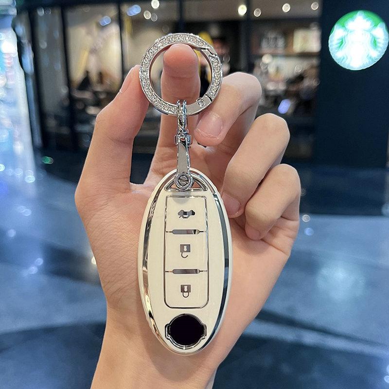 Tpu Car Key Case Cover For Nissan Qashqai X-Trail T32 T31 Juke J10 J11 Kicks Tiida Pathfinder Note For Infiniti Keychain