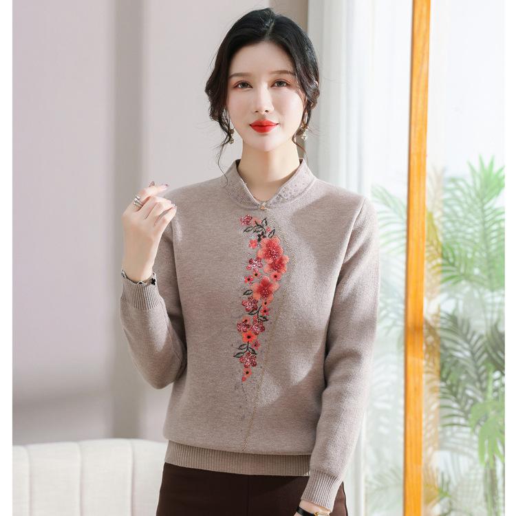 Guofeng Jacquard Wool Bottoming Shirt Sweater Autumn and Winter Clothes Middle-aged and Elderly Mothers Wear Pure Wool Sweaters.