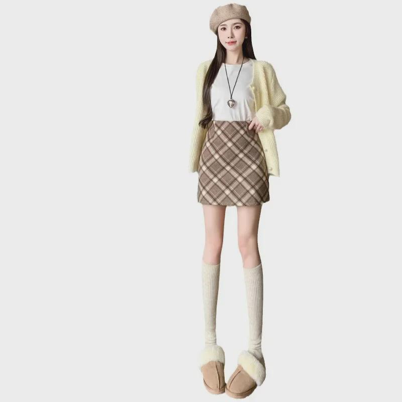 Korean Retro High-Waist Wool Plaid A-Line Skirt - Chic & Warm for Autumn/Winter