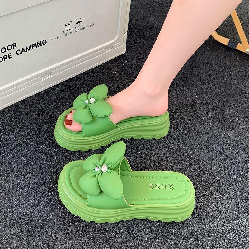 Thick-soled non-slip heightening beach sandals 2025 summer wear new popular fashionable muffin fairy wind cool slippers