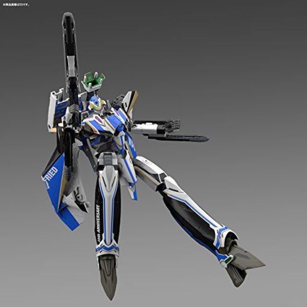 Building a Macross VF-31J kit review