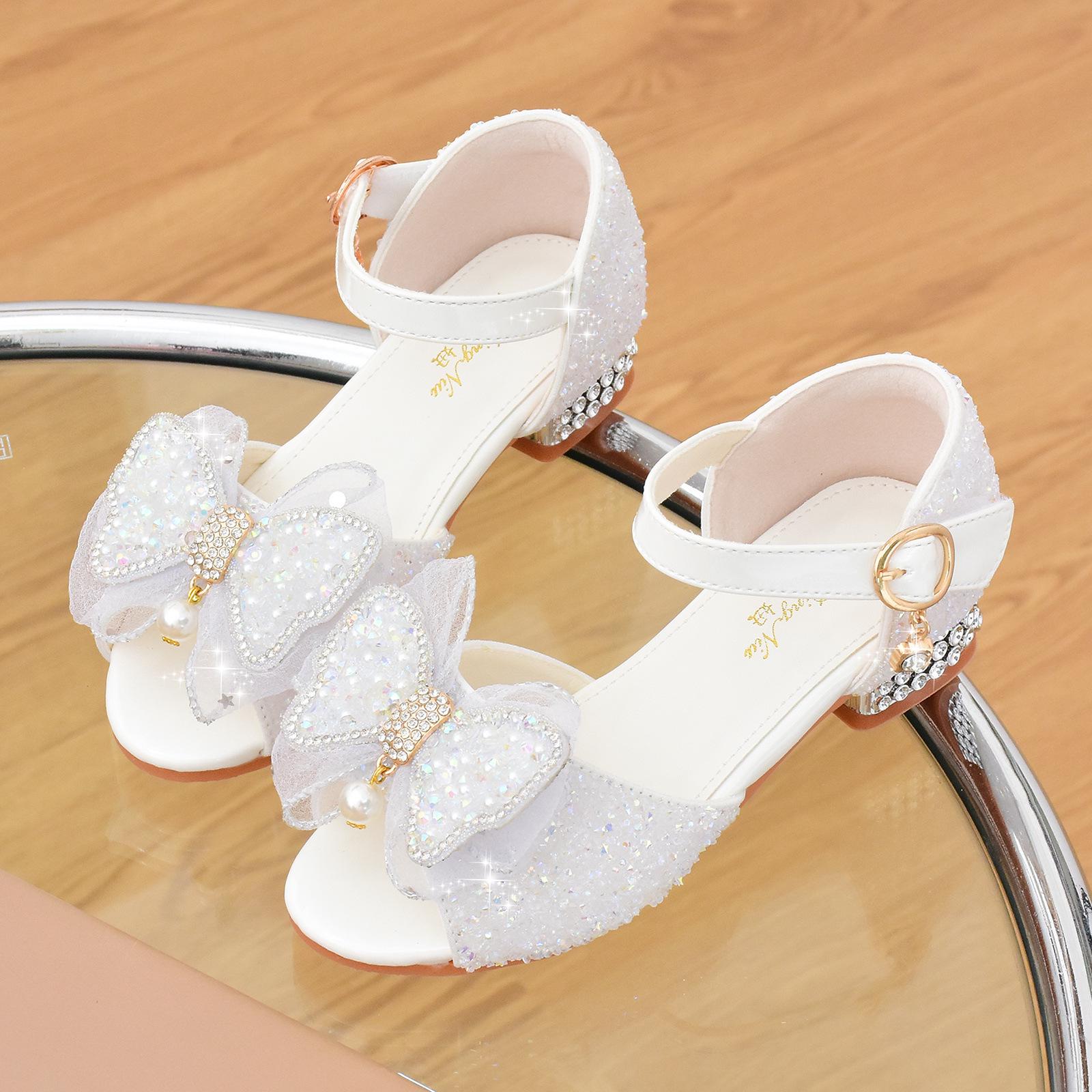 

Girls High-Heeled Crystal Sandals with Rhinestone Bow - Soft Sole Princess Shoes for 2026 Summer Performances Size 33 - 21 cm