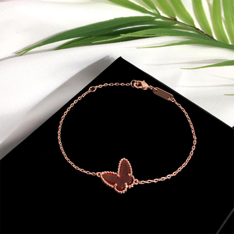 Pulseira Simples Estilo Frio INS Borboleta: Design Suave e Fresco Japonês e Coreano com Carcaça Branca para Mulheres