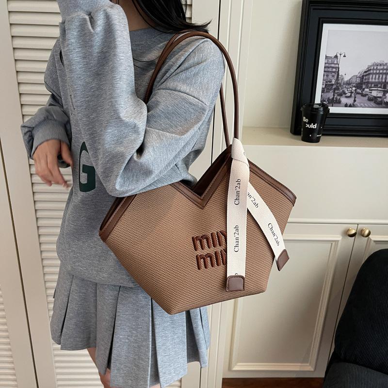 Large Capacity Tote Bag Women's Fashion Versatile Bag Casual Commuter Shoulder Bag