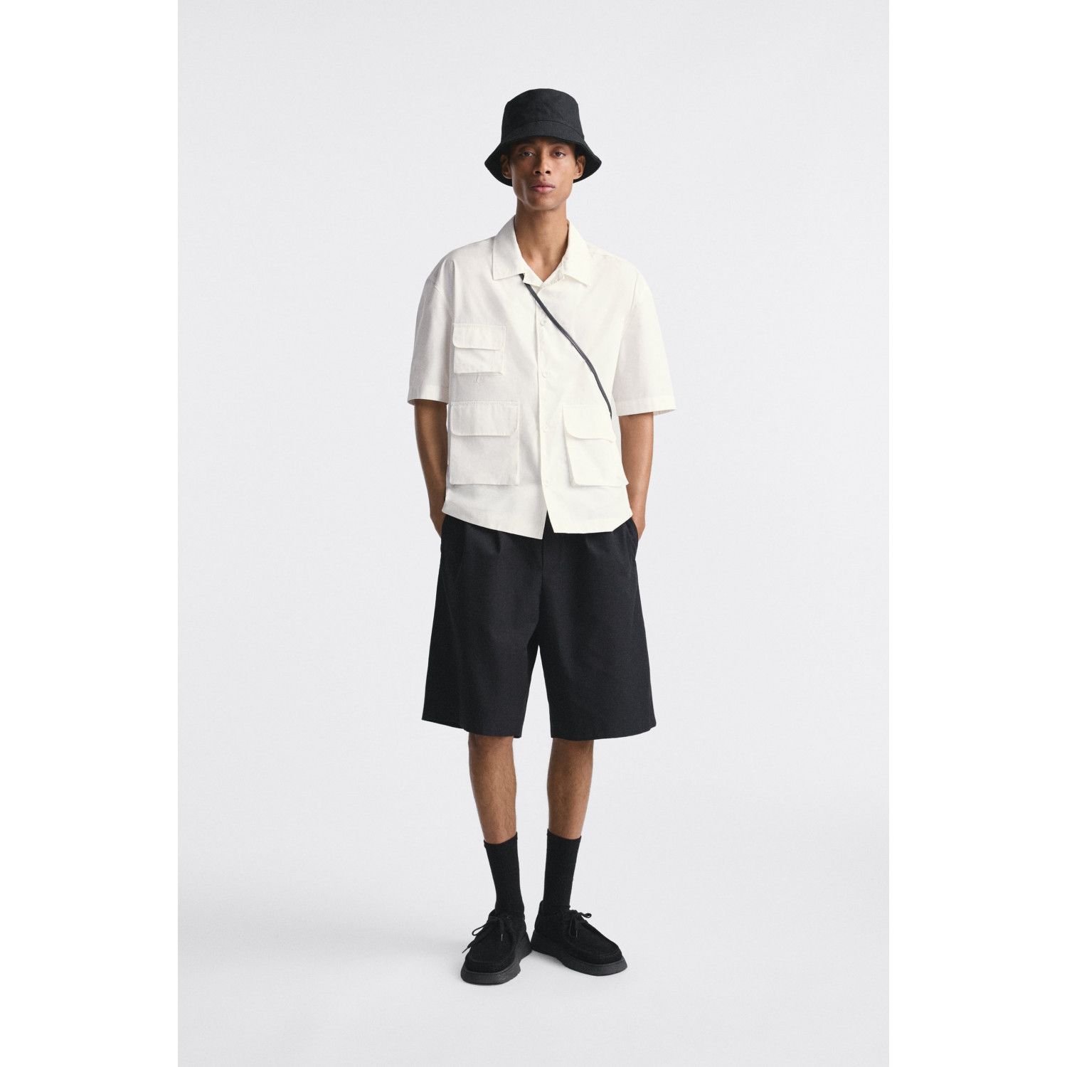 

SHIRT WITH POCKETS