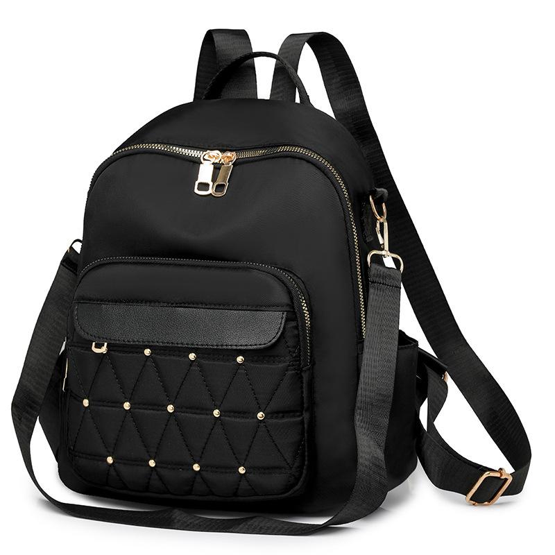 

Новый женский повседневный нейлоновый рюкзак большой вместимости, модный рюкзак для путешествий на открытом воздухе с заклепками чёрный