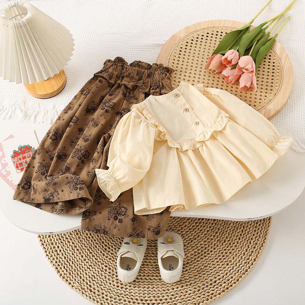 Adorable Baby Girl's Autumn Long Sleeve Shirt With Sweet Lace And Round Neck Design