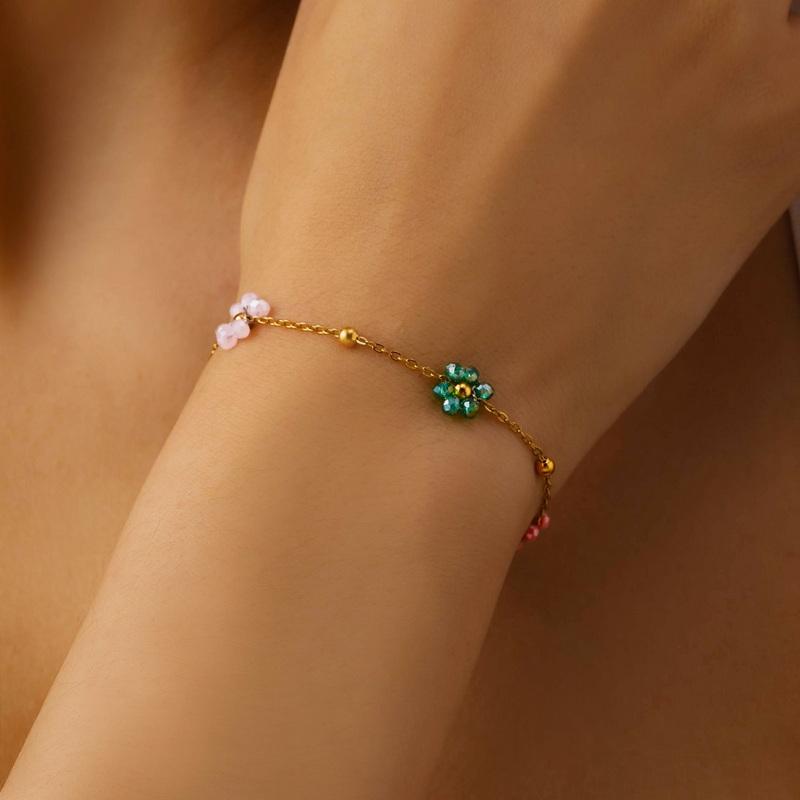 Vintage Gold Color Chain Bracelet for Women Elegant Black Zircon Heart Flower Cherry Bracelet Wedding Party Jewelry