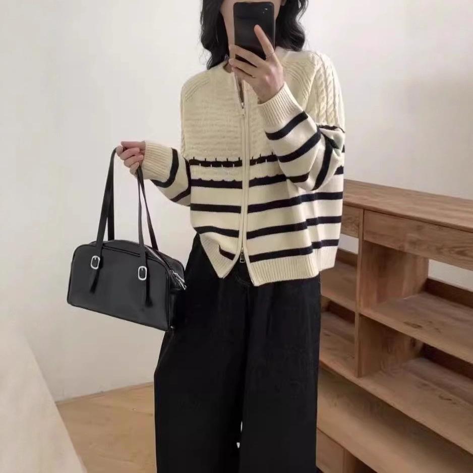 

The New Autumn and Winter Sweater with Stripes and Contrasting Colors, Simple Double-zipper Short Knitted Cardigan, Versatile Women s Wear one size бежевий