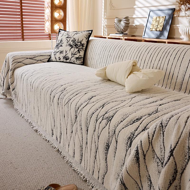 High-End Cream Cat Scratch Resistant Sofa Cover – Four Seasons Universal Thickened Blanket Style