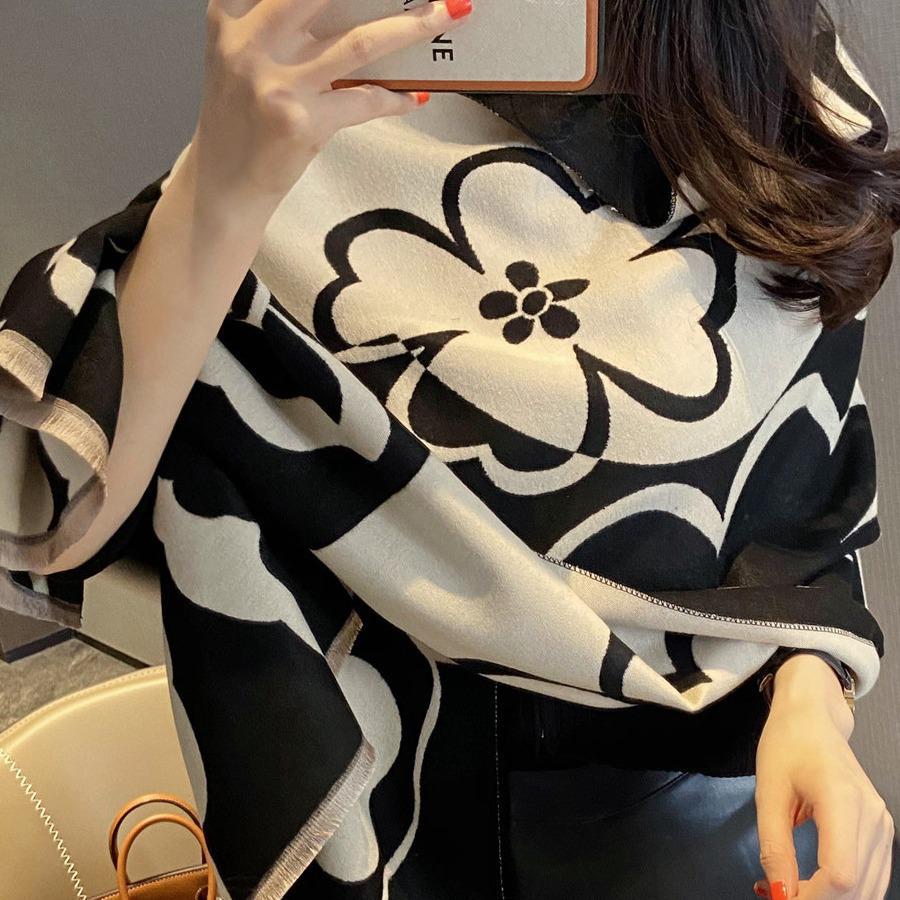 2025 Women's Light Luxury Black & White Camellia Shawl Cardigan - High-End Versatile Spring/Summer Scarf