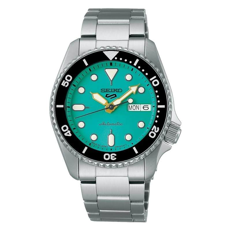 

[Seiko Watch] watch five sports SKX Mid-size Sports Style SBSA229 men s silver