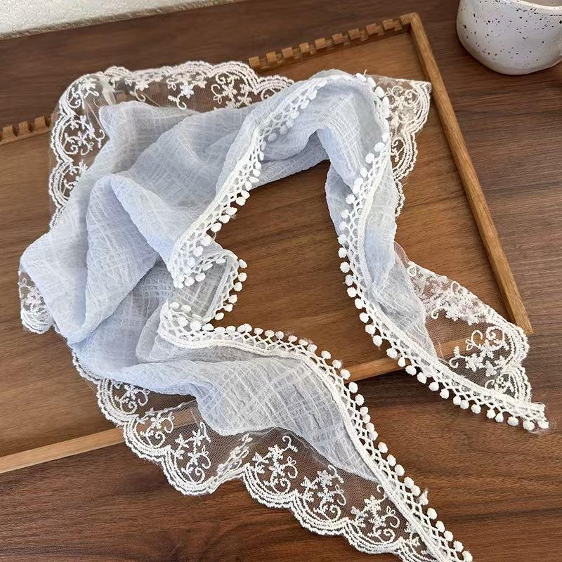 Lace Scarf Headband Women Non Slip Floral Lace Hair Kerchief Head Scarf Chic Lace Triangle Hair Wrap Fashion Accessory Bandana