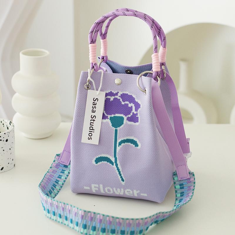 Stilvolle japanisch-koreanische Strickhandtasche: Große Tragetasche & Tragbare Pendel-Quadrat-Tasche