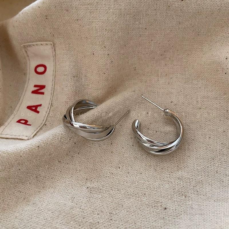 

S Silver Needle Geometric Twist Earrings Simple Earrings Women s Personality Niche Earrings Temperament Earrings Women серебряный