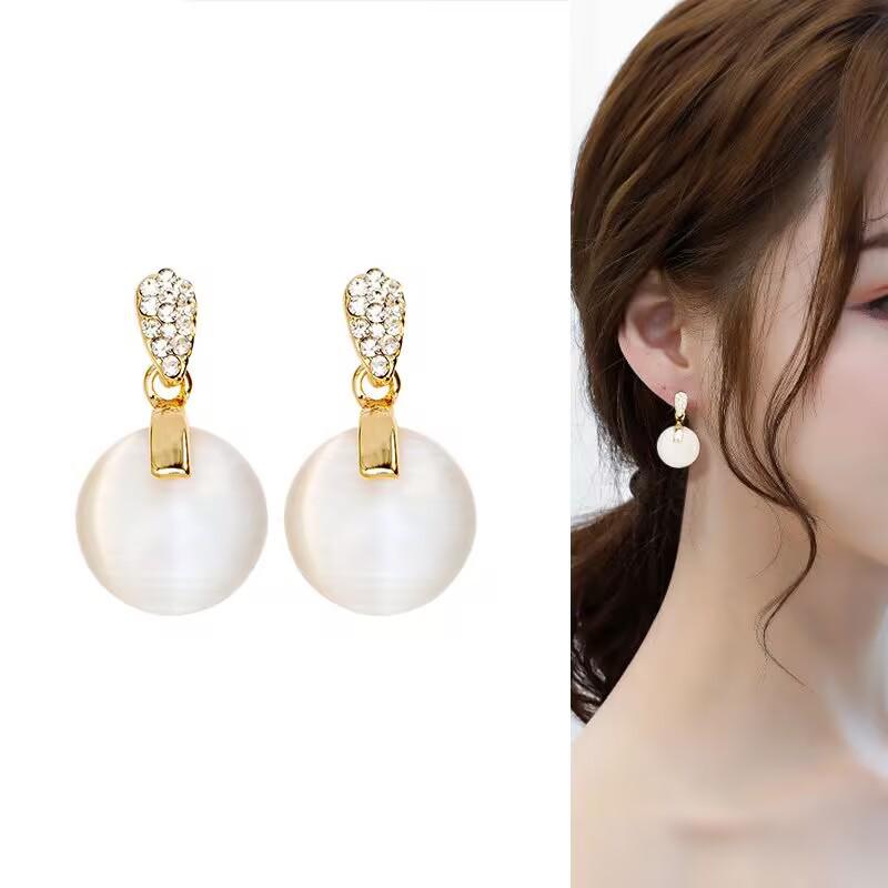 Celebrity Style Women's Gold-Plated Earrings with Rhinestones and Cat's Eye Stone