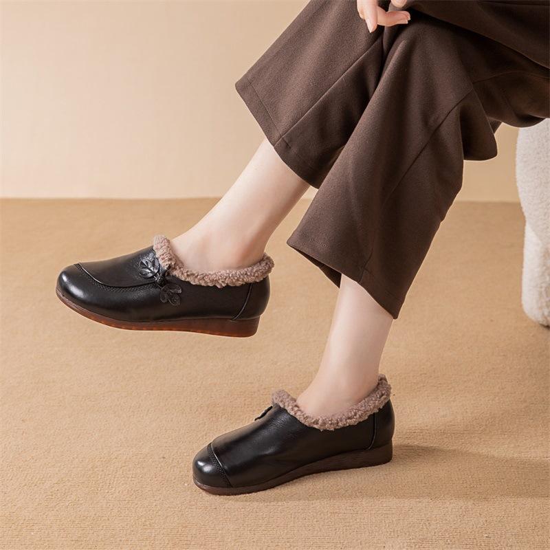 Fashion GKTINOO 2025 Shoes Women Winter Warm Wool Genuine Leather Flat Shoes Casual Loafers Slip On Women's Flats Shoes Moccasins Lady