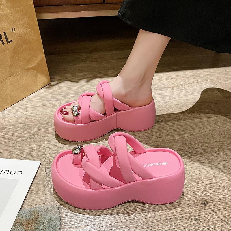 Xiaoxiangfeng Thick-soled Heightening Set of Toe Slippers for Women's Summer Wear Ins2025 New Internet Celebrity Super Fire Design Sandals