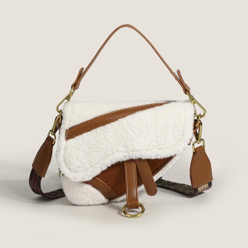 

Vintage Shearling Ctrast Crossbody Bag Women Fashi Wide Strap Shoulderbag With Lamb Wool Leather Design Plush Saddle Handbag L коричневый