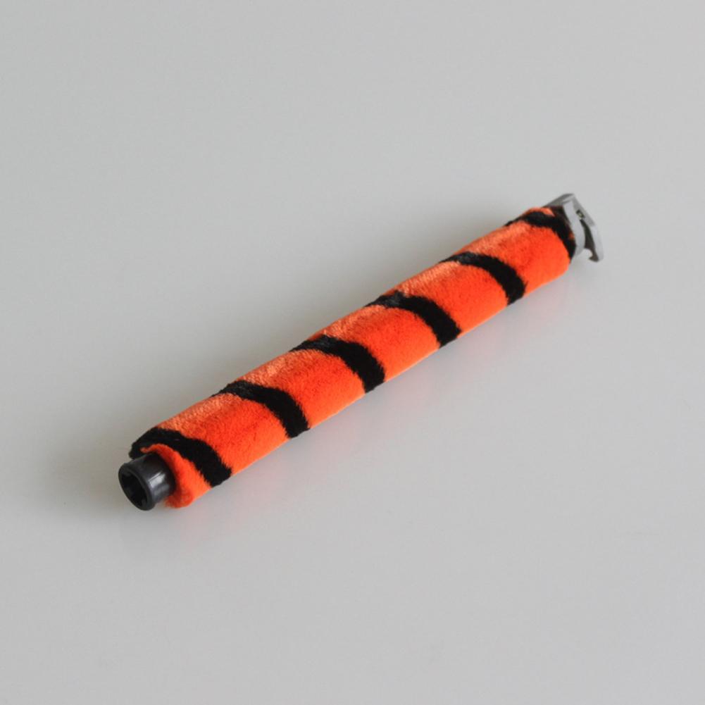 Rollenbürste passt die Rotation an. Anti-Wicklungsrolle. Saubere Böden