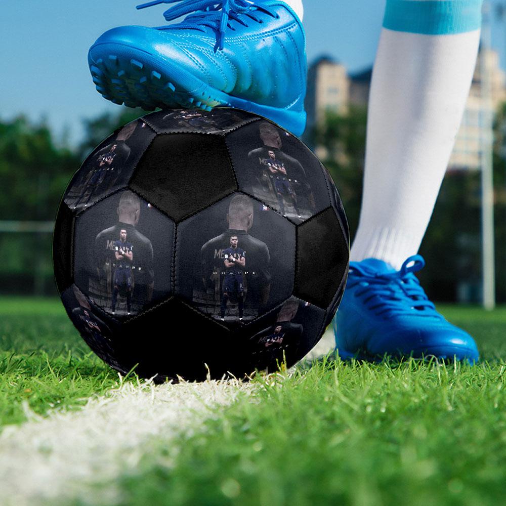 1PC Ultimate Mbappé Skills ballon de football taille 5 Praha Ballon de football en salle Coloré Tous les âges Cousu à la machine PVC Prêt pour la compétition Durable Haut rebond
