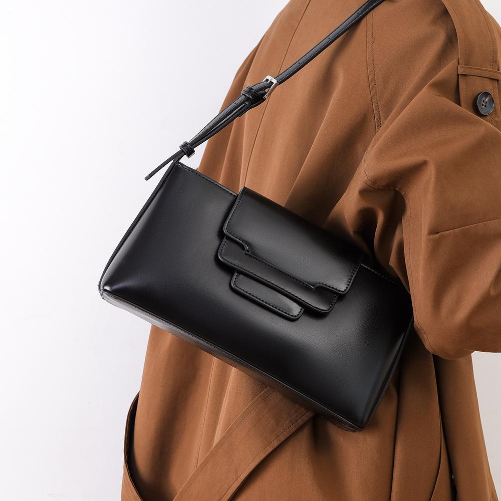 2025 Autumn New Fashion Niche Sense Women's Shoulder Bags Simple Noble Solid Color Female Messenger Bags High Sense PU Leather Ladies Small Square Bag