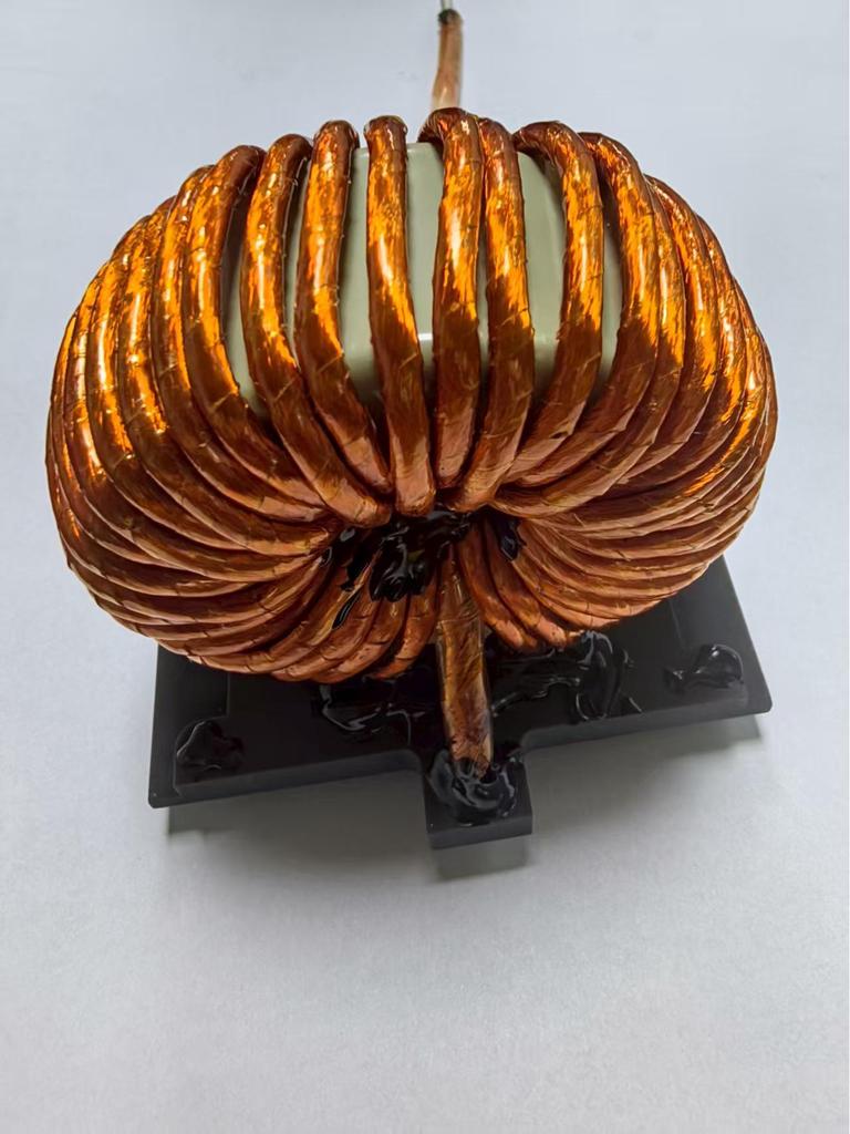 CH610060 High Current Energy Storage Inductor for Portable Devices
