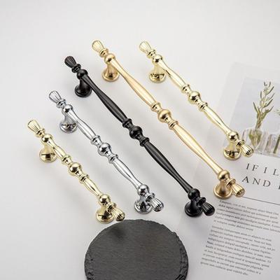 Accessori e parti di mobili – Maniglie per porte