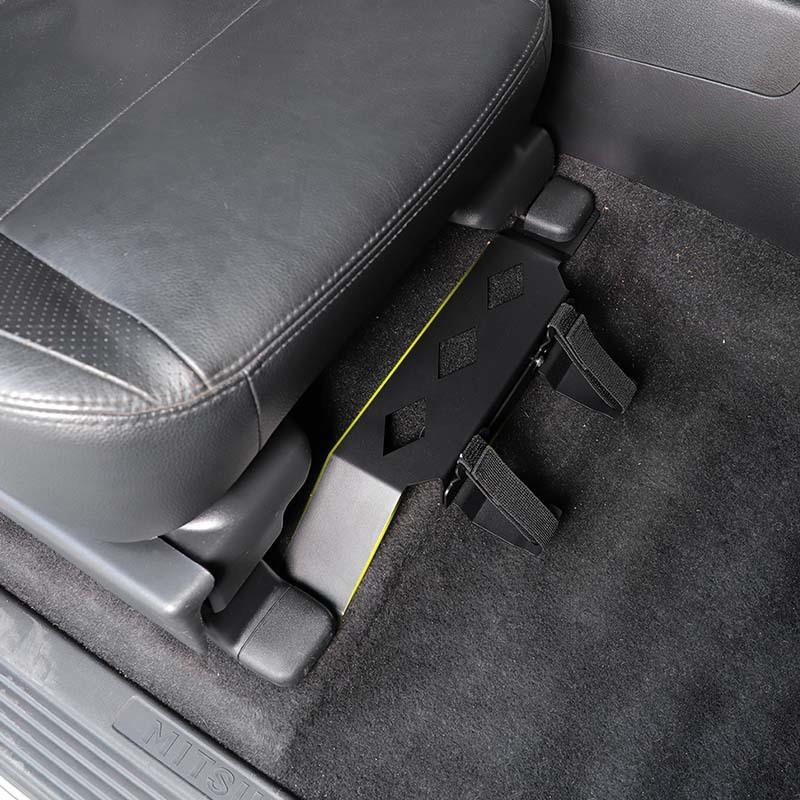 Car Front Seat Fire Extinguisher Bracket Rack Support For Mitsubishi PAJERO 2007-2021 Interior Accessories,Right Side