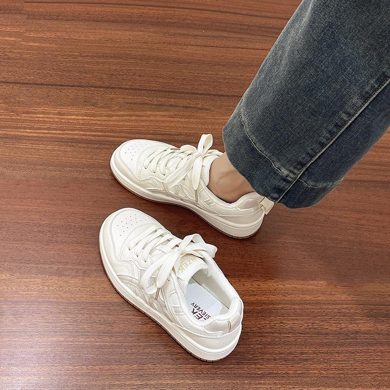 Board shoes, little white shoes, women's new summer breathable with skirts, versatile casual board shoes, thick-soled heightening sports shoes