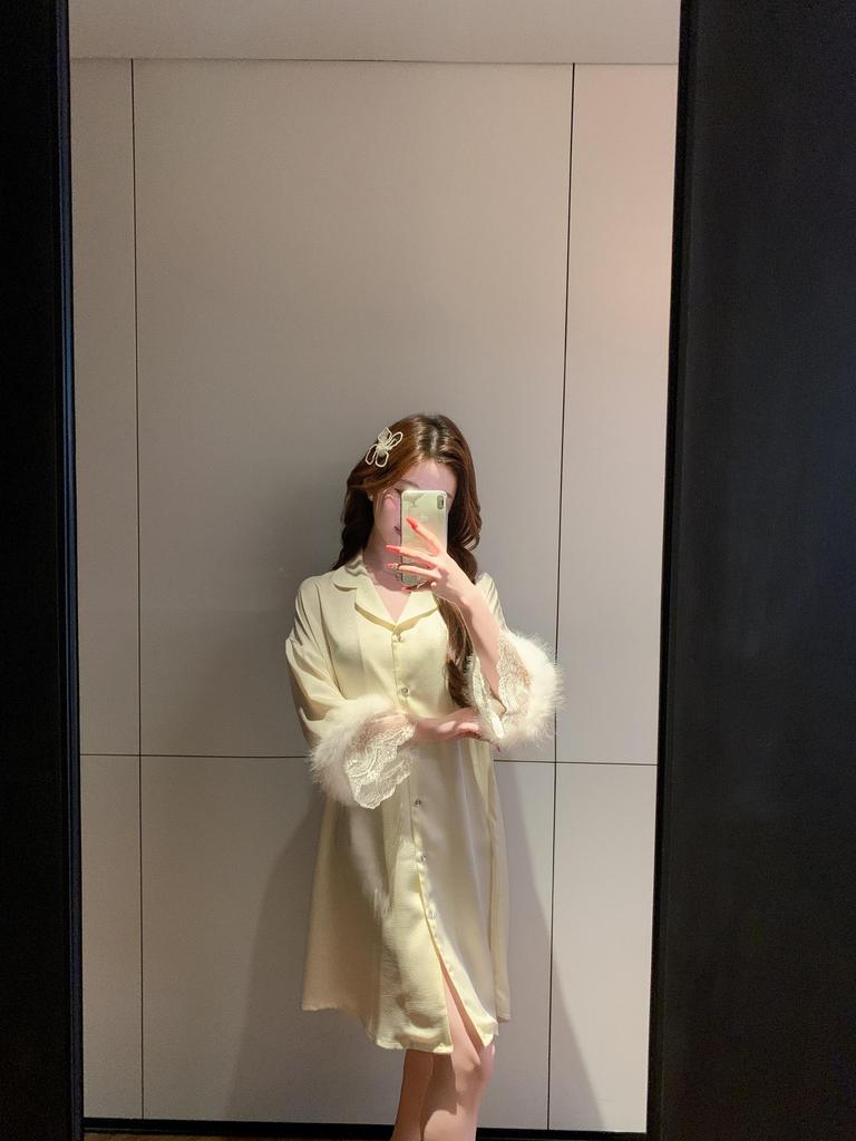 Luxurious Lace Patchwork Ice Silk Nightgown - Feather Lace Five-Point Sleeve Boyfriend Shirt Pajamas