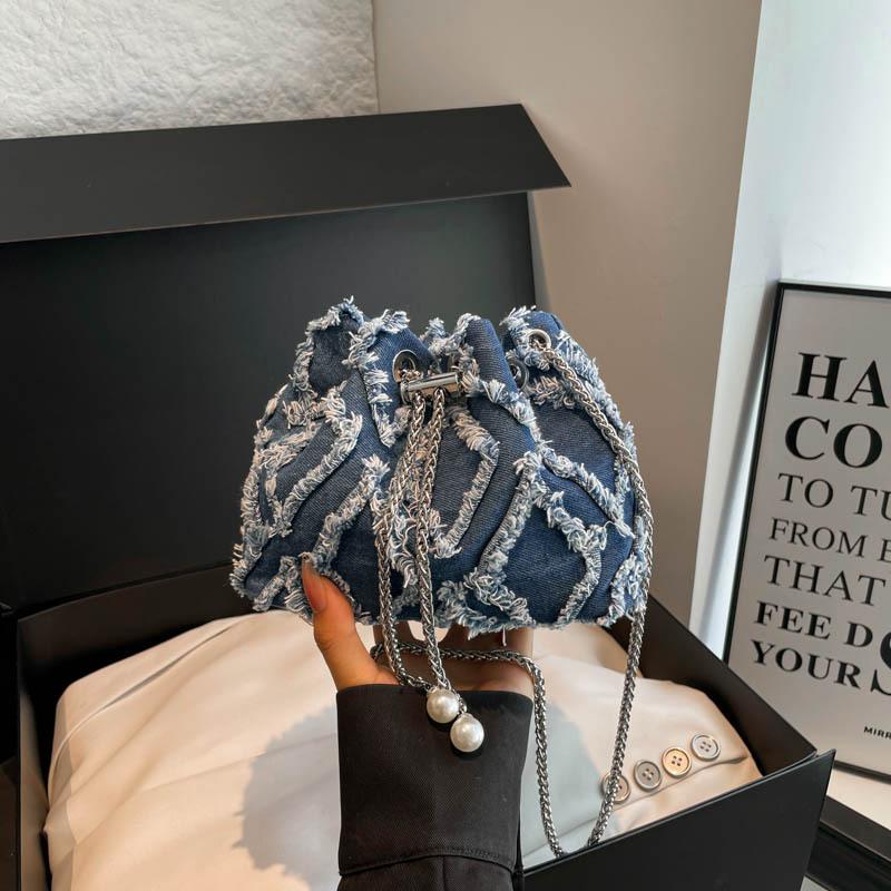 2025 autumn new drawstring tassel denim rhombus women's bag European and American trend simple shoulder bucket messenger bag