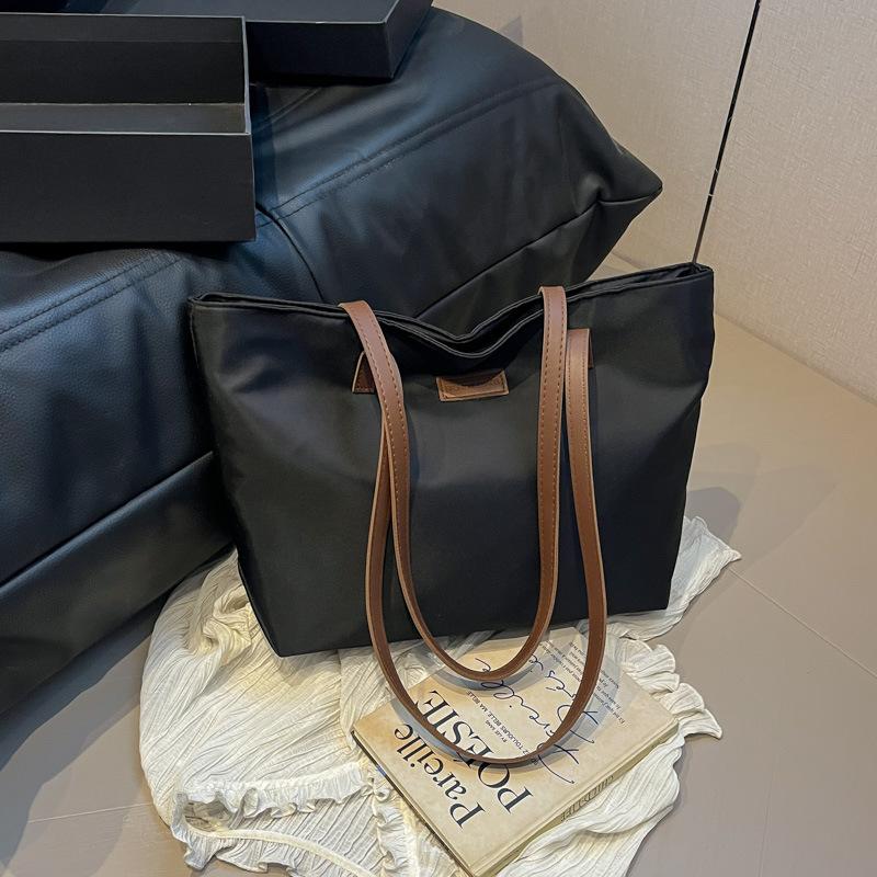 

Вместительная женская сумка, модная сумка для поездок на работу, стильная сумка-тоут на одно плечо чёрный