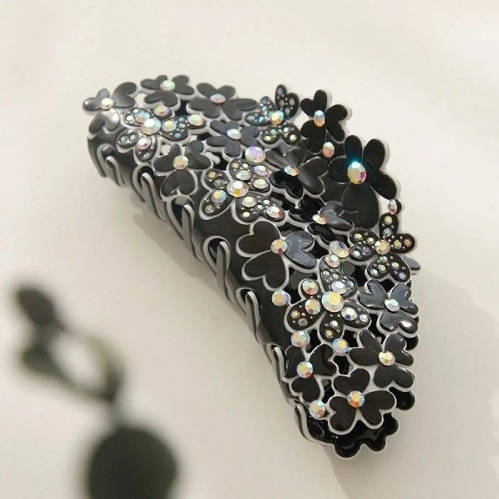 bydaisy Large Size Black Flower Premium Hair Clip Bh0748