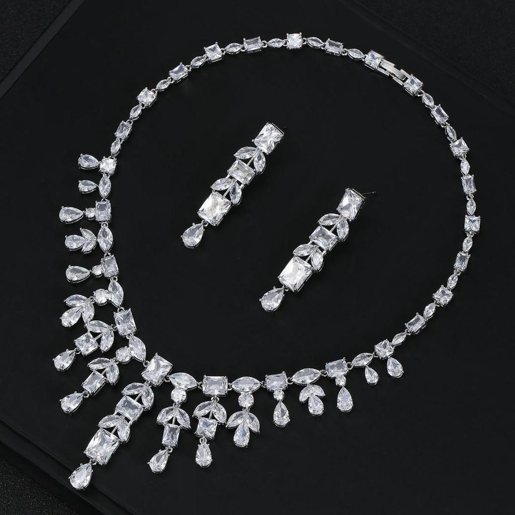 European Bridal Jewelry Set: White Zirconia Necklace & Earrings with Full Diamond Tassel for Engagement & Banquet