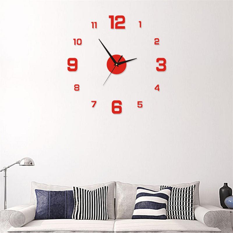 Moderne Acryl-Wanduhr mit nachleuchtenden Ziffern und geräuschlosem Betrieb