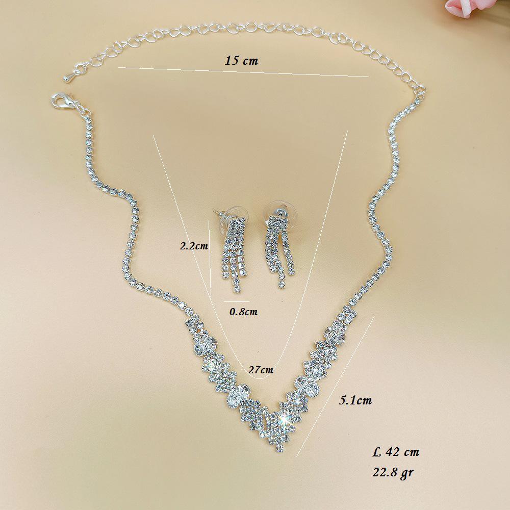 Elegant Bridal Necklace & Shimmering Diamond Earrings and Bracelet Set