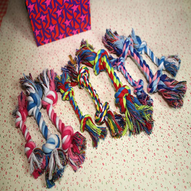 

Трехпрядная плетеная хлопковая веревка игрушка для собаки: Прорезыватель и тянущий поводок с карманом-шнурком от брюк. 28cm 85g