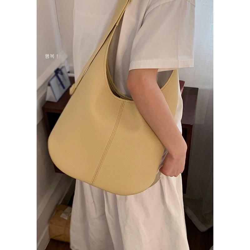 

Bag High texture underarm bag women s 2025 summer new solid color simple tote bag large capacity soft shoulder bag