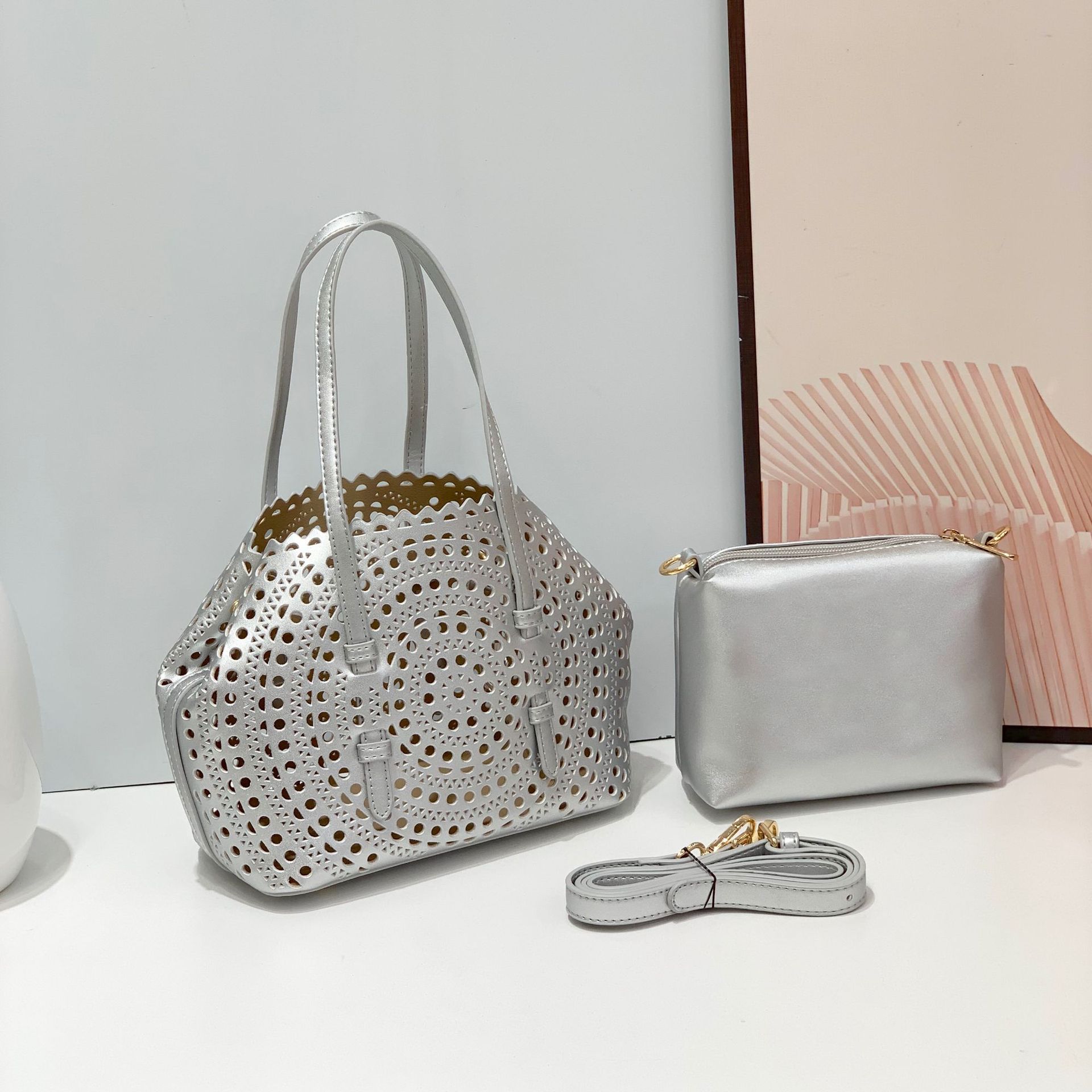 

Резная сумка для матери и ребенка Персонализированная косметичка Zero серебряный