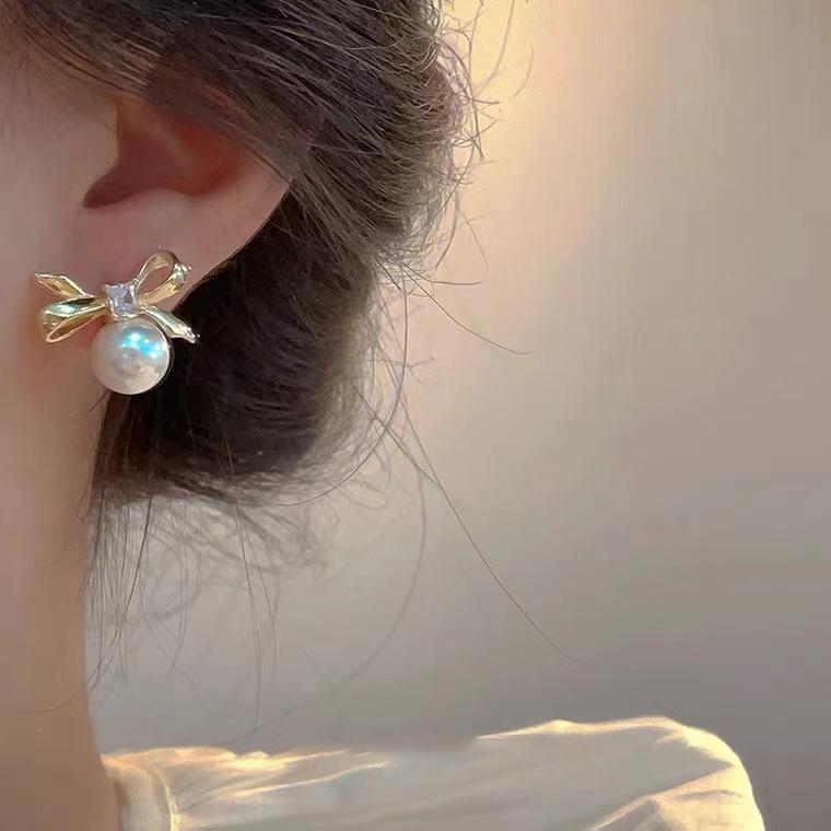 Silver Needle Bow Pearl Stud Earrings New Fashion Versatile Earrings Niche High-end Earrings Women